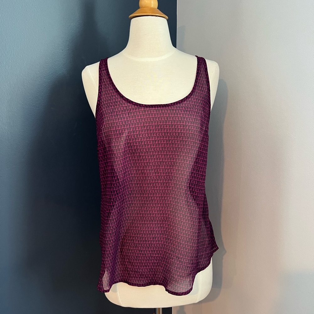 Old Navy Purple Pattern Sleeveless Blouse Women’s Flowy Tank Top